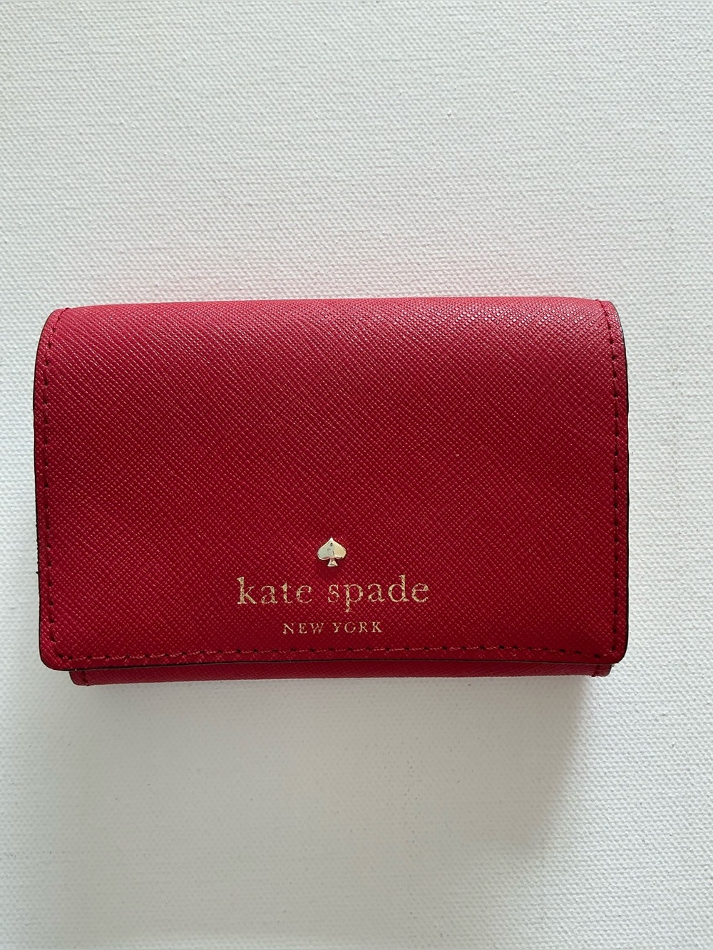 Kate Spade New York Red Saffiano Leather Small Trifold Wallet Card Holder